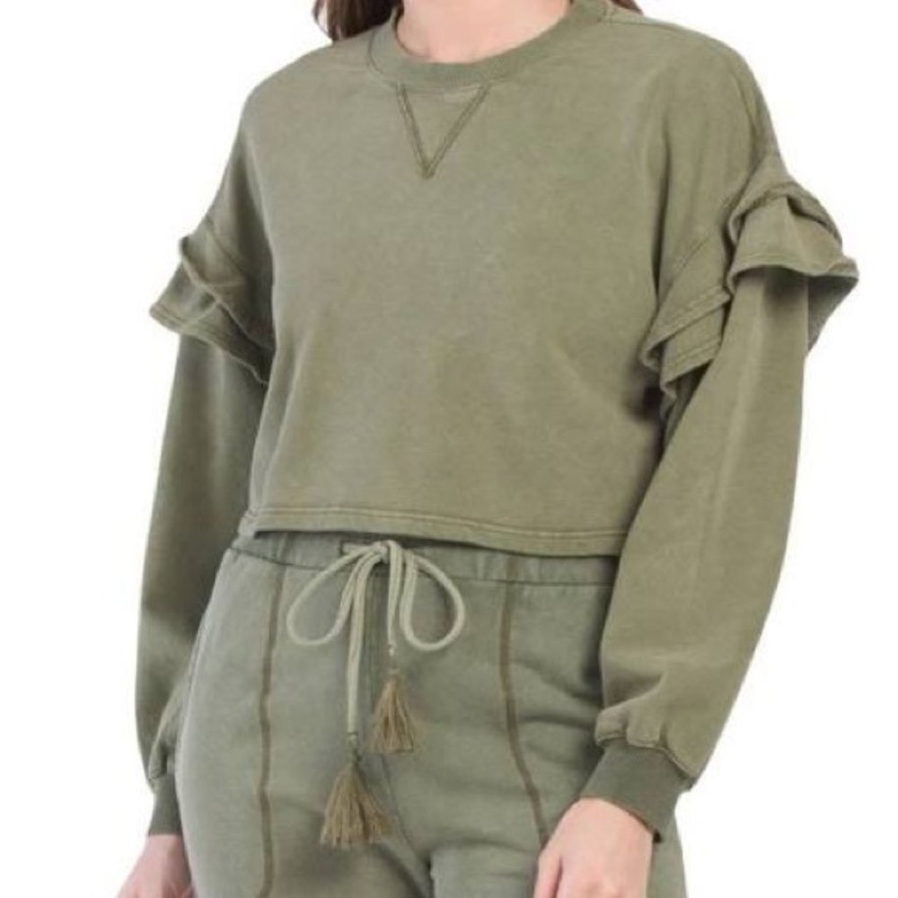 𝅺7 For All Mankind Cropped Sweater